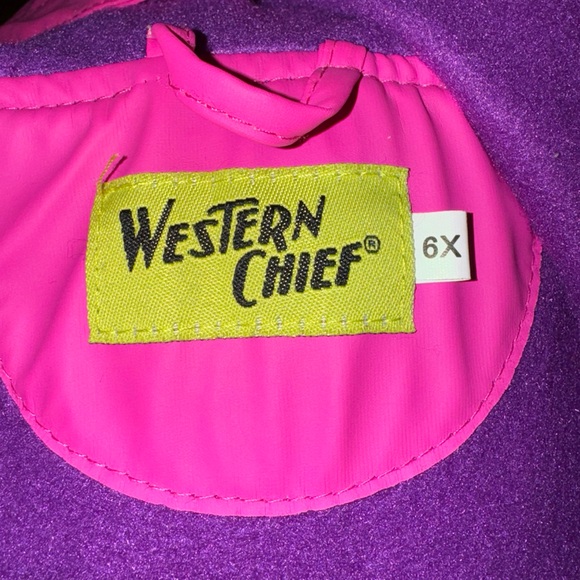 Girl’s Western Chief hooded raincoat water 💦 floral appliqué on front like new - Picture 3 of 8